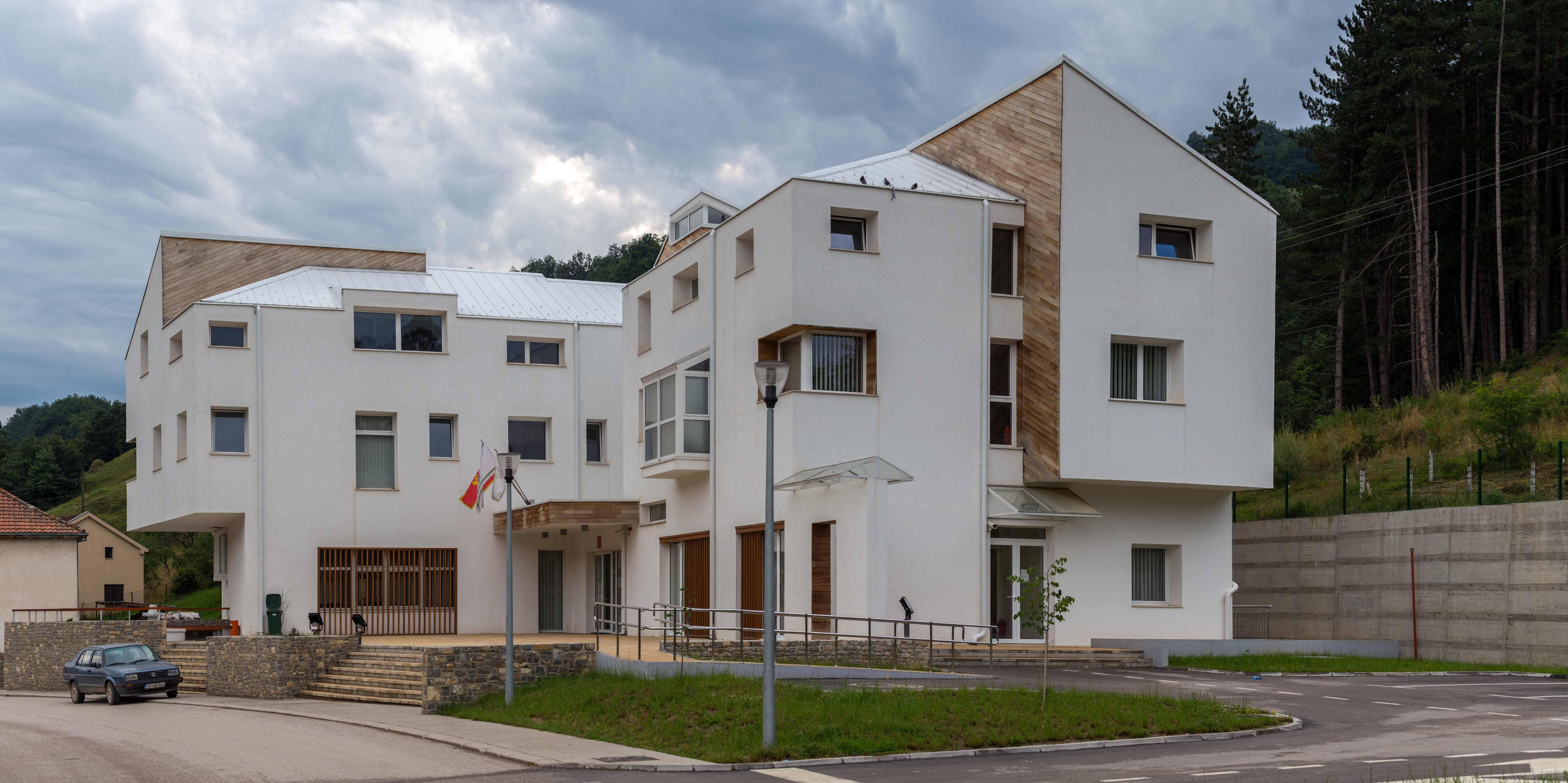 Rezultat slika za OpÅ¡tina Petnjica je objavila Javni poziv za dodjelu studentskih nagrada.