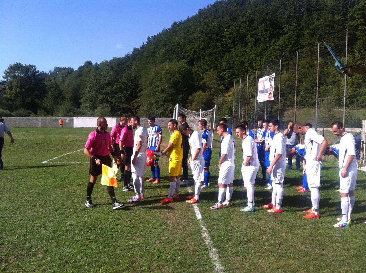 Petnjica savladana od Bokelja 3:0, prije utakmice uručeni dresovi a gosti poklonili fudbalske lopte