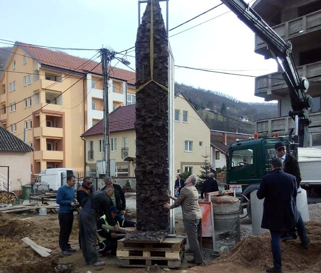 U BIJELOM POLJU SPOMENIK ZA NASTRADALE U ŠTRPCIMA
