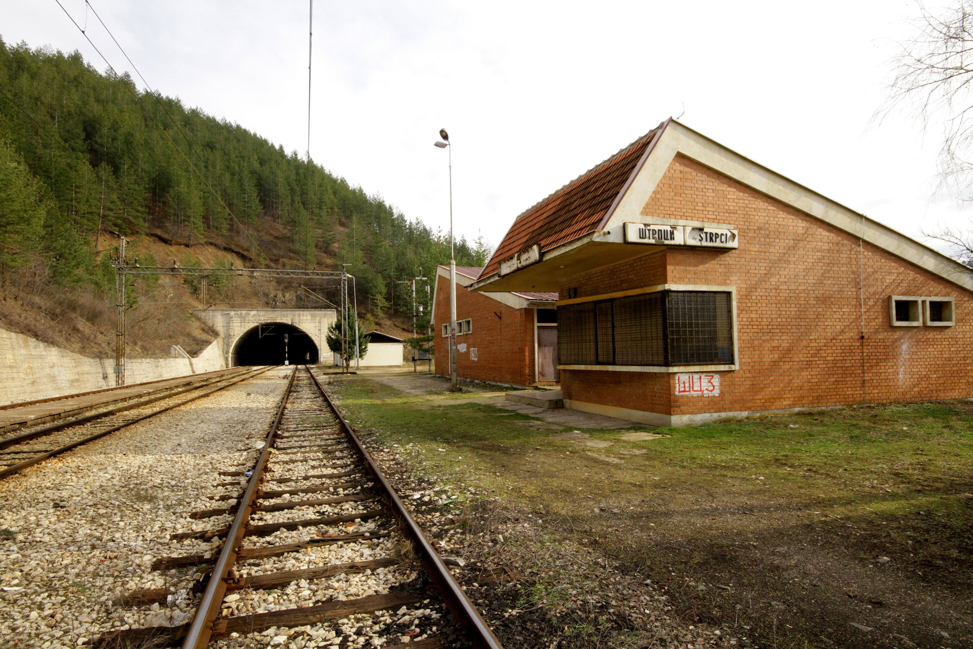 GODIŠNJICA ZLOČINA U ŠTRPCIMA:  PORODICE ČEKAJU PRAVDU I POSLIJE 28 GODINA