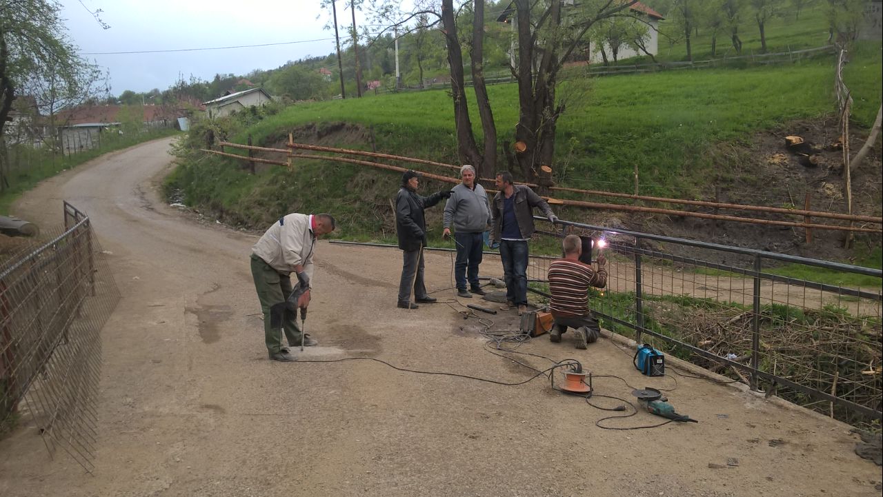 NAPRAVLJENA ZAŠTITNA OGRADA NA MOSTU U TRPEZIMA