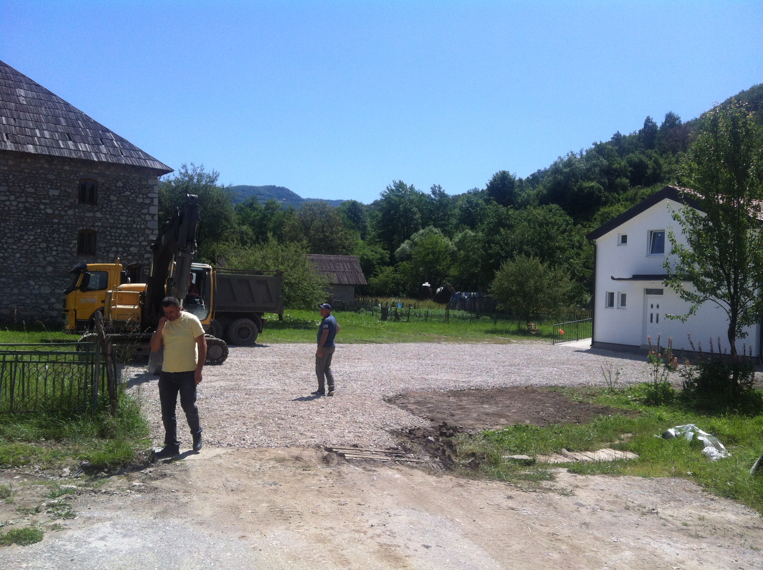 SRUŠENA STARA KUĆA IMAMA PETNJIČKE DŽAMIJE