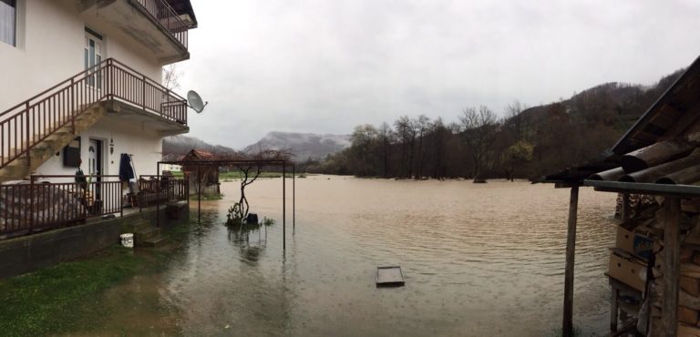 POPLAVE: VANREDNA SITUACIJA U PETNJICI