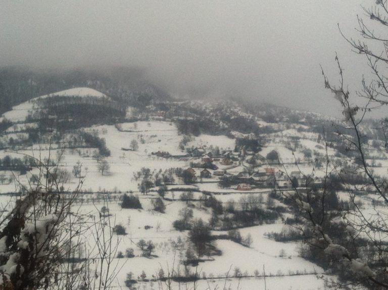 FOTO PRIČA: U BIHORU OPET BIJELO