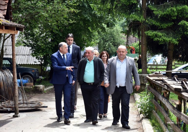 SIMOVIĆ U PETNJICI NAJAVIO NASTAVAK PODRŠKE I NOVE PROGRAME ZA RAZVOJ BIHORA