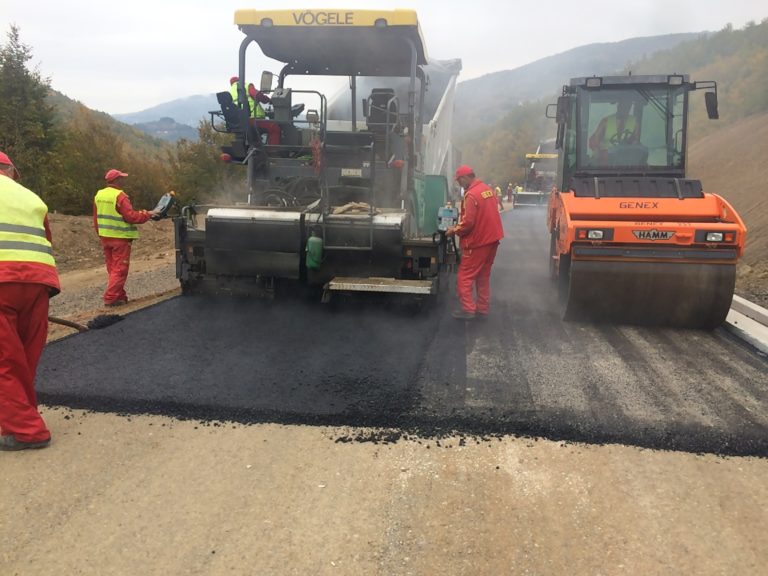 PUT PETNJICA-BERANE: ZAVRŠENO ASFALTIRANJE DO BUDIMLJE