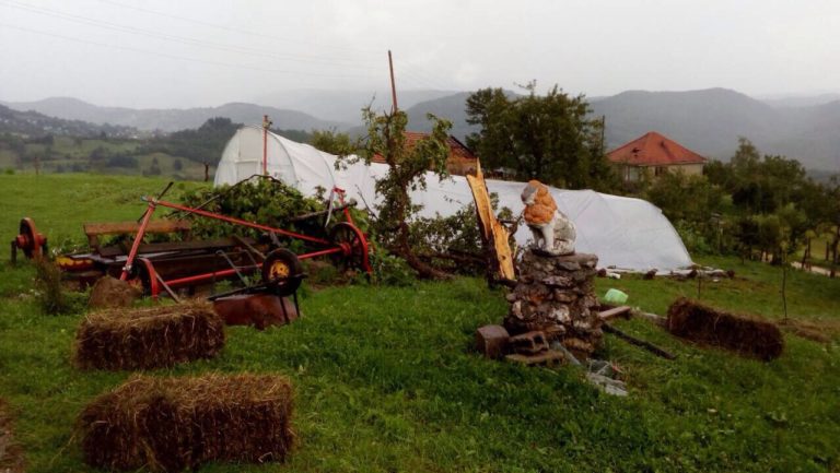 NEVRIJEME UGROZILO IMANJA U BARAMA, DAŠČOJ RIJECI, JOHOVICAMA… AGOVIĆ OBEĆAO POMOĆ