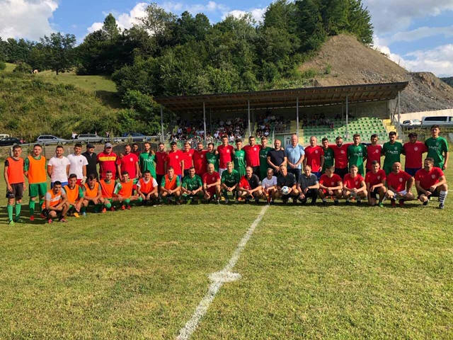 PRIZNANJE ZA ELSADA ZVEROTIĆA, FK PETNJICA-EVROPA 5:2