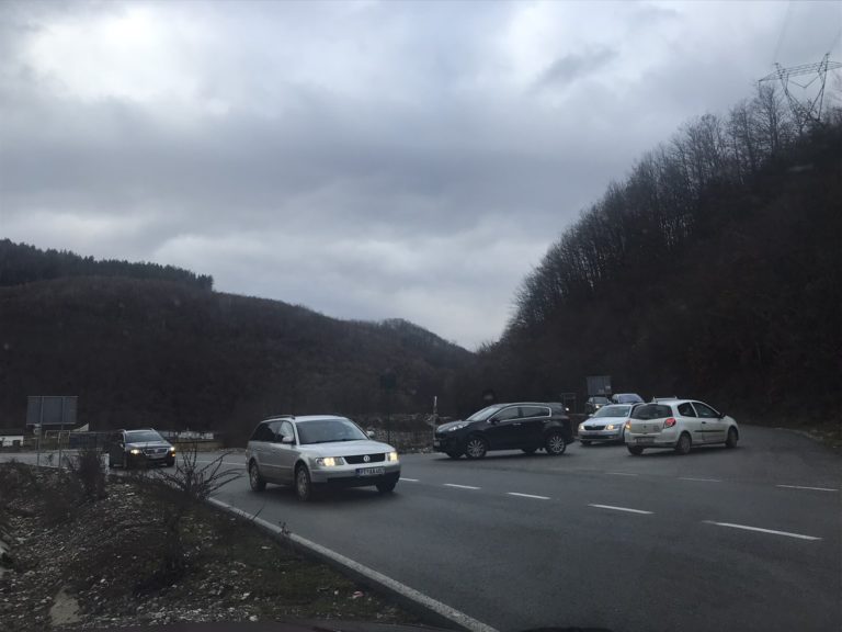 BLOKADA SAOBRAĆAJA SVORILA GUŽVE OD BIOČE PREKO LJEŠNICE I PETNJICE DO ROŽAJA