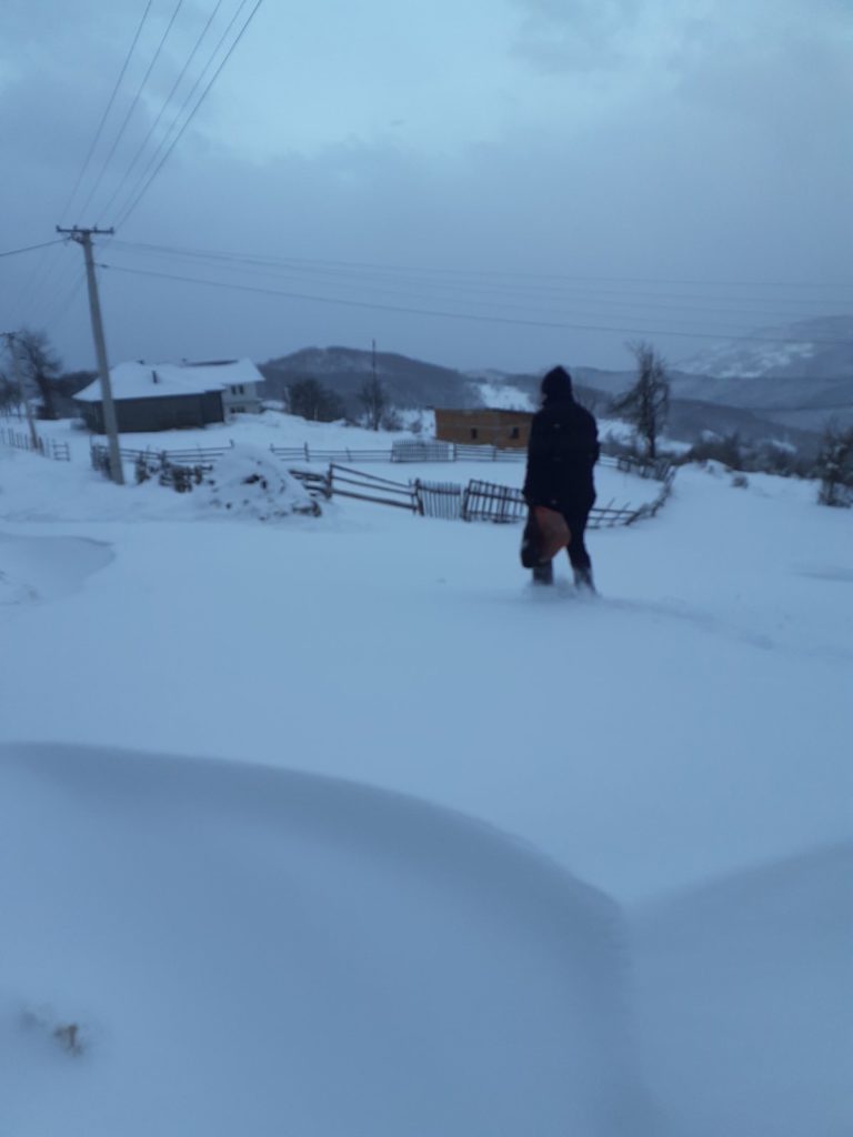 TEŠKO PREKO TRPEŠKOG BRDA, BLOKIRAN SAOBRAĆAJ, DJECA NE IDU U ŠKOLU