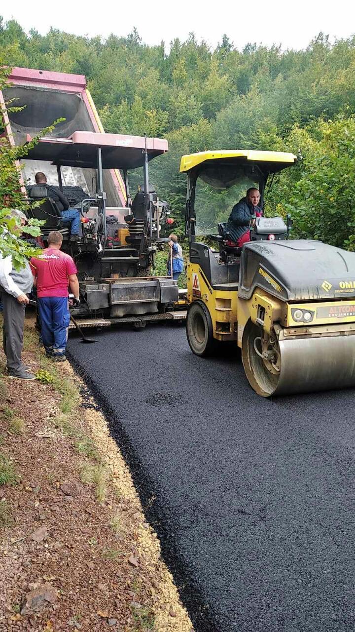 PETNJICA: ASFALTIRAN DIO PUTA OD TRPEZI PREMA MUROVCU