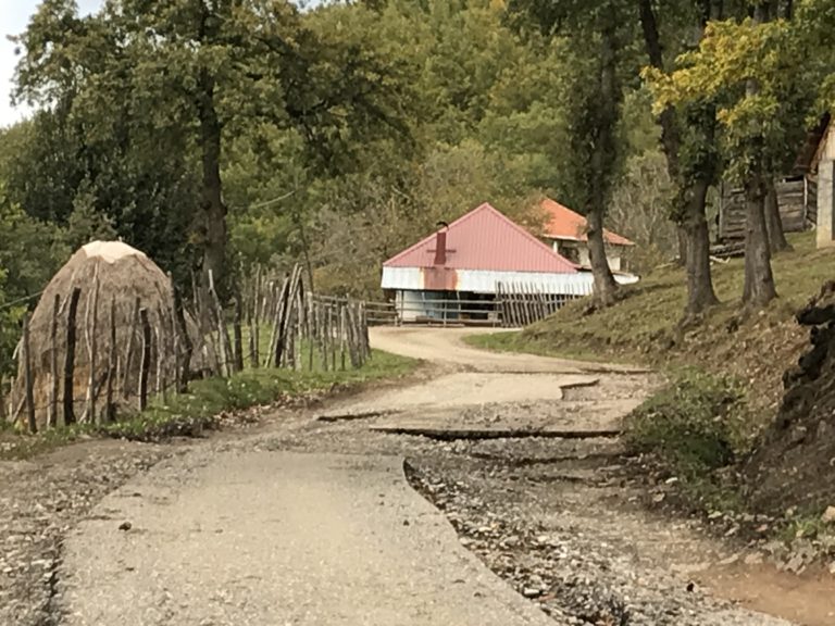 PRIJE DO KOLAŠINA NEGO DO NA POROČE: SANACIJA PUTA DO KRAJA NEDJELJE