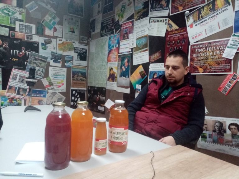 (VIDEO)AMAR MURATOVIĆ NA SAJMU TRADICIONALNIH PROIZVODA U PODGORICI: BIHORSKI SOK KAO BREND