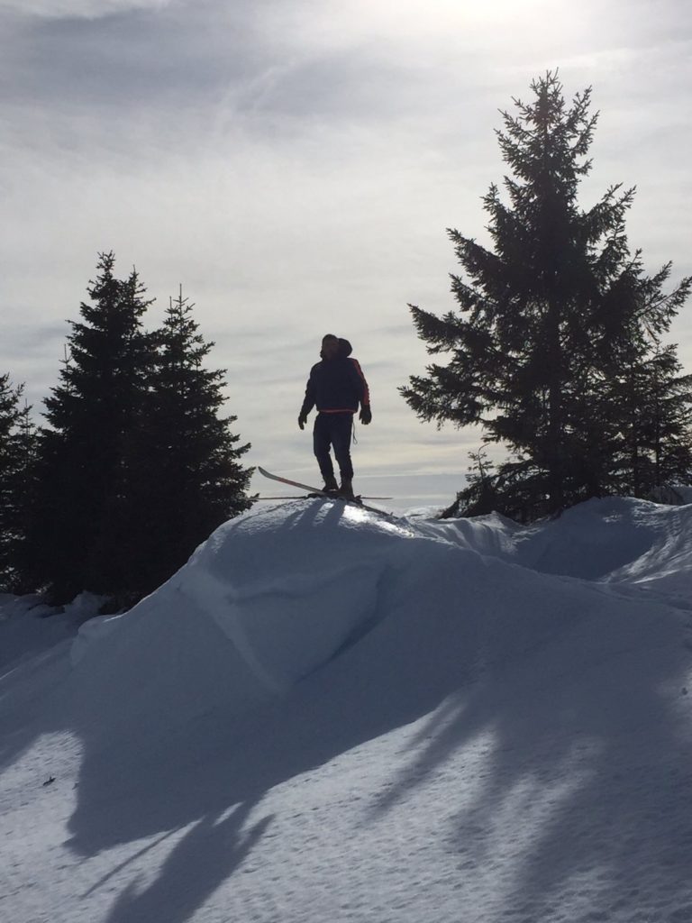 VIDEO – ŠETNJA BIHORSKIM PLANINAMA: SKIJANJE U KONJSKOJ RIJECI I ČISTIM LIVADAMA