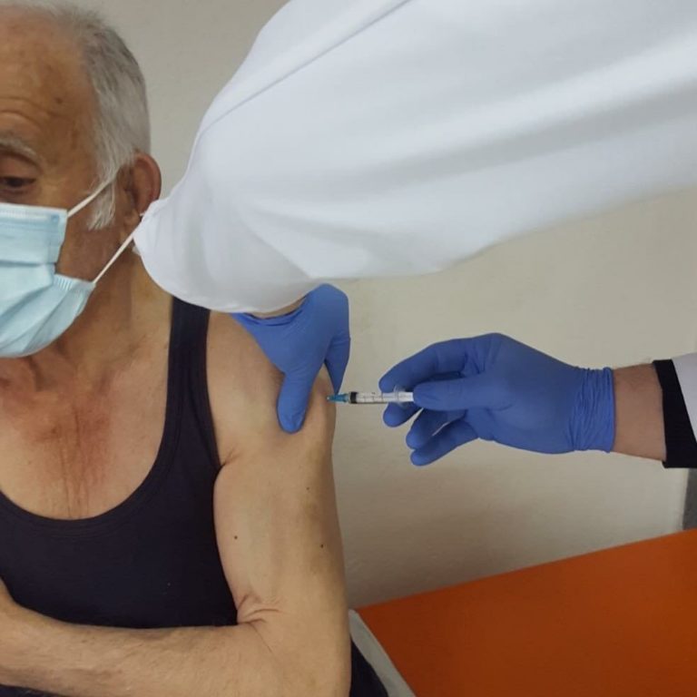 Najviše vakcinisanih na Cetinju, najmanje u Petnjici