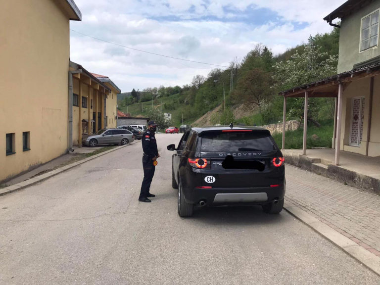 REDOVNA KONTROLA: U PETNJICI NAJČEŠĆE VOZE BEZ VOZAČKE DOZVOLE I NEREGISTROVANI