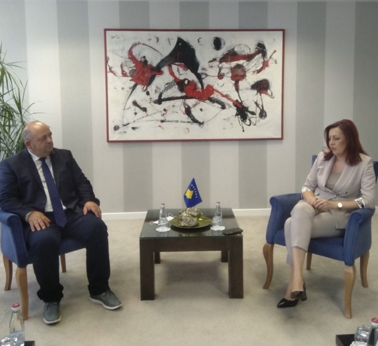 SUSRET AGOVIĆA I ZAMJENICE PREMIJERA KOSOVA: DOGOVORENA SARADNJA