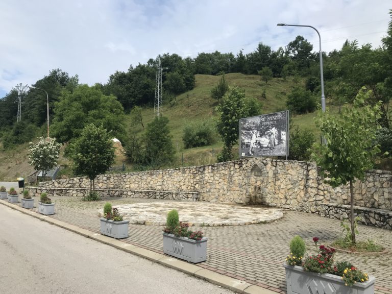 PETNJICA: ZABLISTALA “DIVAN BAŠTA”