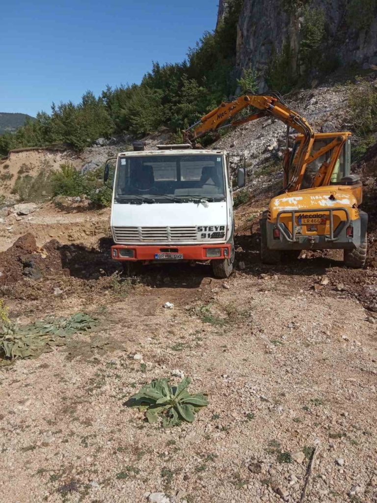 AKCIJA KOMUNALNOG PREDUZEĆA PETNJICA – SANIRAN PUT JOŠE-JOHOVICE