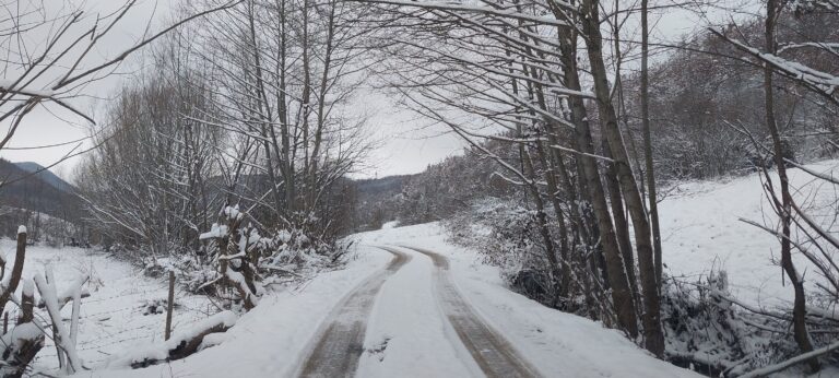 (FOTO) MZ Tucanje i dalje čeka snjegočistač