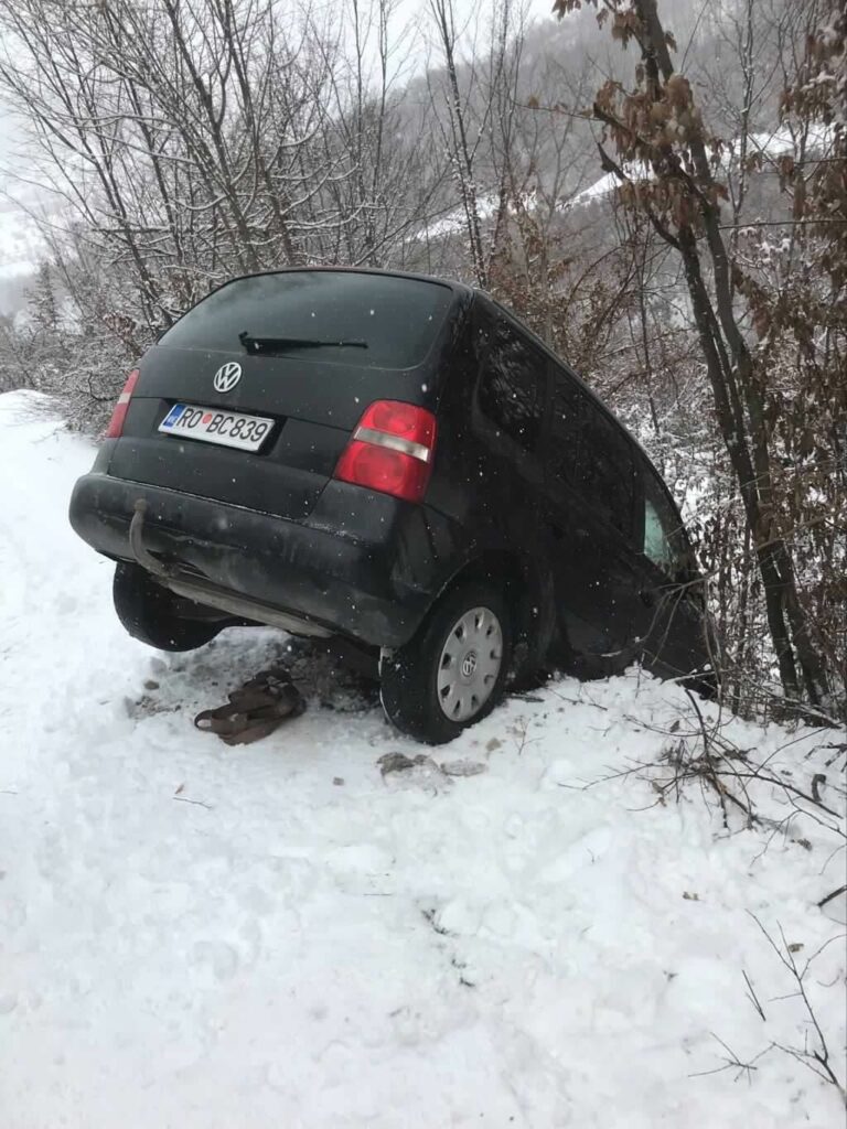 OPASNOST NA BIHORSKIM PUTEVIMA: OPREZNO STARIM PUTEM OD STENICA DO GUSARA