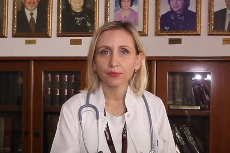 Liječnica Amra Adrović, porijeklom iz sela Laze u Bihoru, prva je strana predavačica na Medicinskom fakultetu u Istanbulu