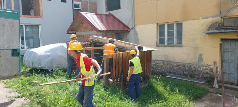 Počela akcija uklanjanja nelegalnih objekata u Petnjici