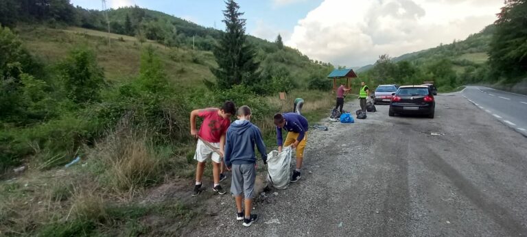 (FOTO I VIDEO) Članovi grupe ,,Dobro djelo“ očistili odmaralište u Dapsićima