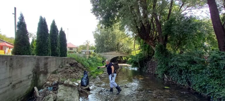 AKCIJA GRUPE “DOBRO DJELO”: Očišćeno korito rijeke Popče od centra Petnjice do Plandišta (FOTO I VIDEO)
