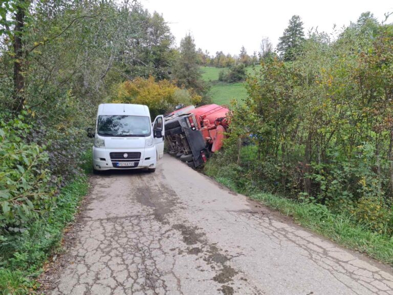 Saobraćajna nezgoda na putu Gusare- Paljuh, bez povrijeđenih