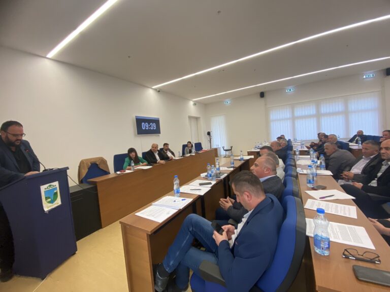 ODBORNICI JEDNOGLASNO O SUBVENCIJAMA ZA UČENIKE KOJI PUTUJU I STANUJU U DOMU U BERANAMA