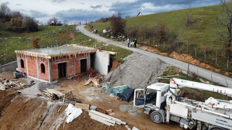 Izgradnja džamije u Skenderskoj Kalici: Radove obišao Reis IZ Rifat Fejzić (FOTO I VIDEO)