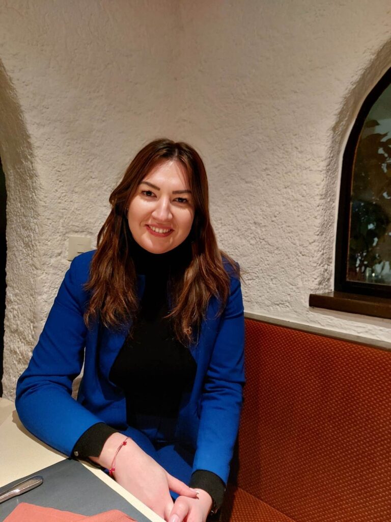 AMILA PAČARIZ- OBRAZOVANJEM DO USPJEHA U ŽIVOTU
