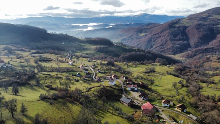 FOTO PRIČA: VRŠEVO I BOR IZ PTIČIJE PERSPEKTIVE