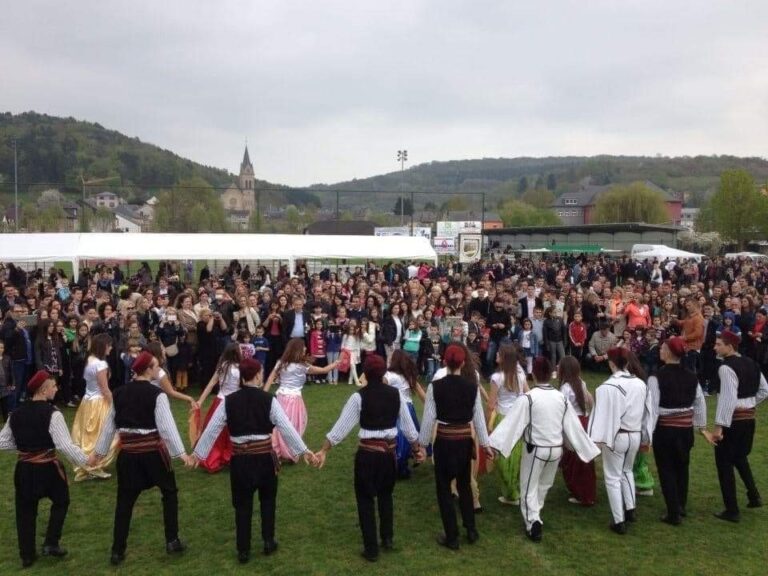 REVIJA BIHOR – SUSRETI DIJASPORE U LUKSEMBURGU: Festival za one kojima je imperativ druženje i koji žive u vijeku u kojem jesu