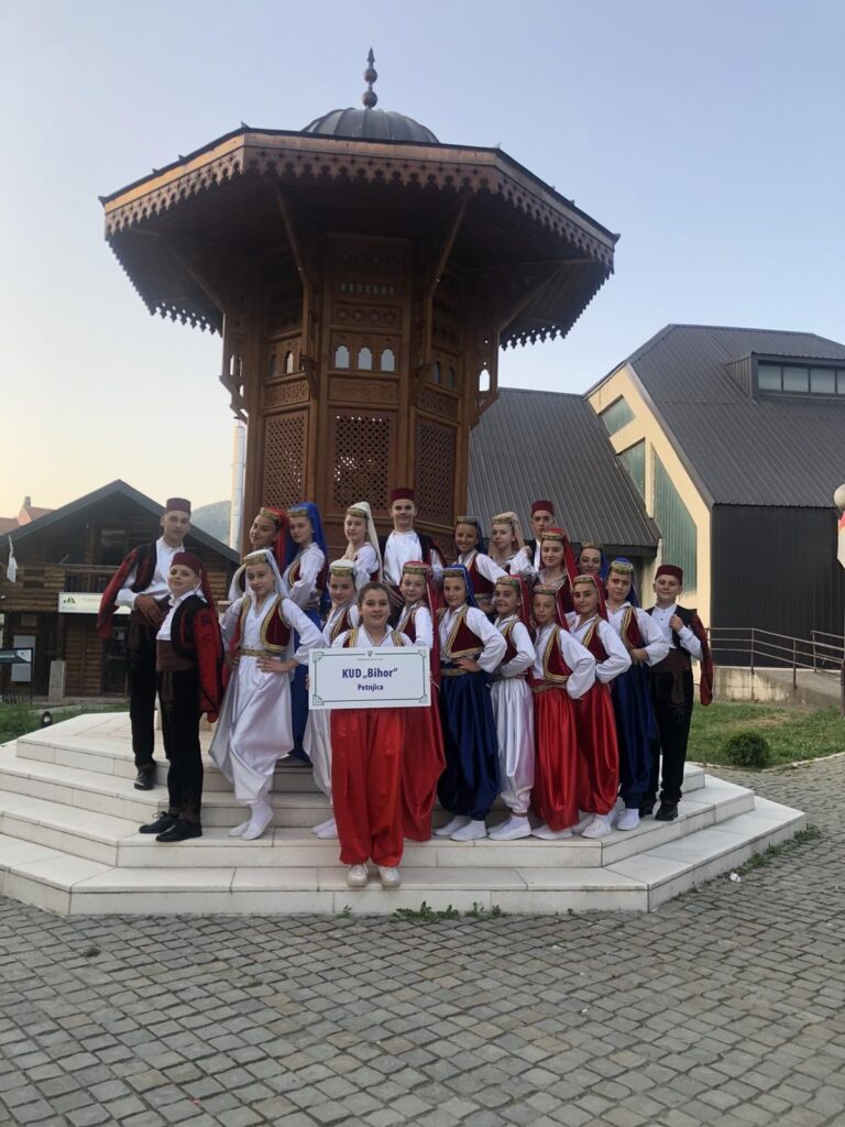 KUD “BIHOR” NA FESTIVALU FOLKLORA NA KOSOVU