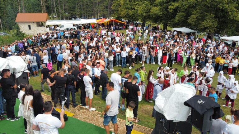 VAŠAR NA TURJAKU – DOBRA PRIČA IZ BIHORA (FOTO I VIDEO)