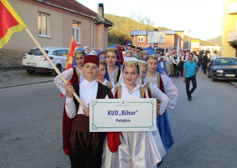 DEVETA MEĐUNARODNA SMOTRA FOLKLORA U PETNJICI (FOTO I VIDEO)