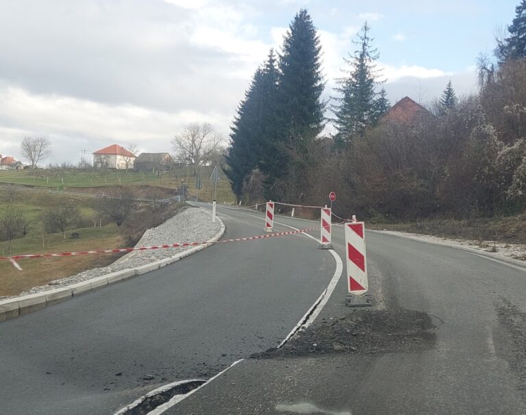 OPREZ: Klizište na putu Petnjica – Berane ponovo aktivno