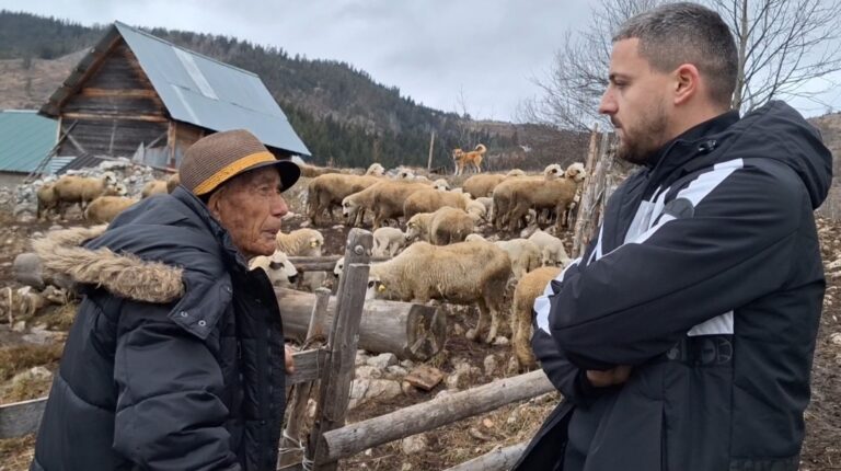 FEHIM PRENTIĆ PROSLAVIO 91. GODINU: NAJSTARIJI STOČAR U CG SA PORODIČNOM TRADICIJOM DUGOM VIŠE OD DVA VIJEKA (FOTO I VIDEO)