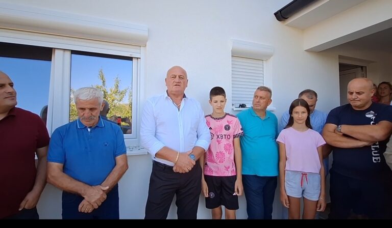 Završeni radovi na kući za Mirsada Adrovića (FOTO I VIDEO)