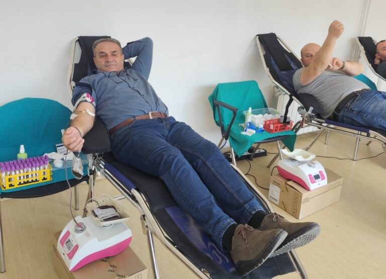      Oranizovana akcija dobrovoljnog davanja krvi u Petnjici