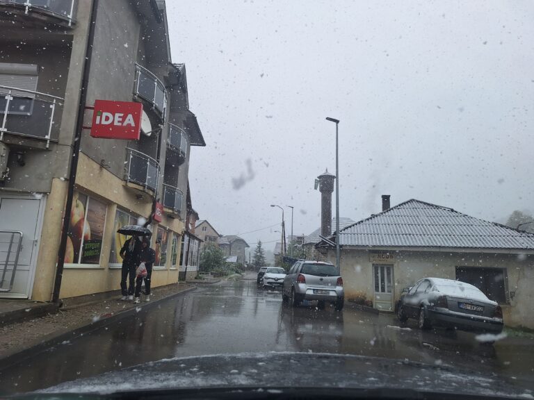 DIO OPŠTINE PETNJICA BEZ STRUJE, EKIPE CEDISA NA TERENU