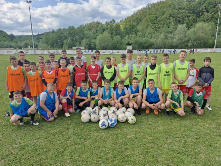 FK Petnjica pristigla donacija od prijatelja iz Luksemburga