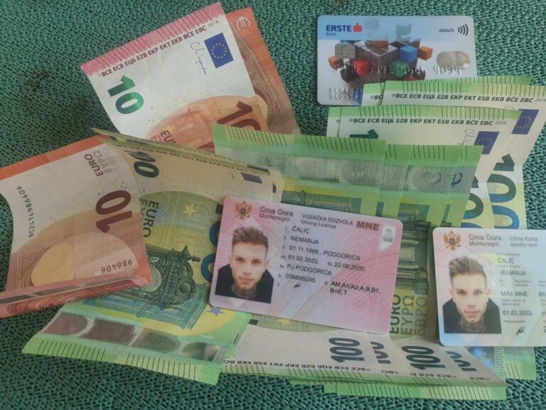 ISAD MURATOVIĆ, NA NIJAGARINIM VOVOPADIMA, TUZI, PRONAŠAO NOVČANIK SA DOKUMENTIMA, KARTICAMA I NOVCEM