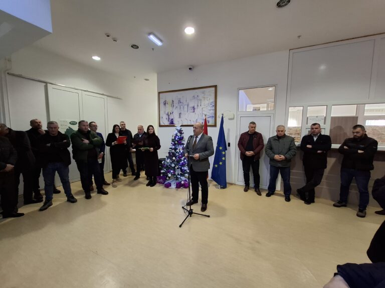 NOVOGODIŠNJI PRIJEM U OPŠTINI PETNJICA: SUMIRANI REZULTATI 2025. I NAJAVLJENI NOVI PROJEKTI