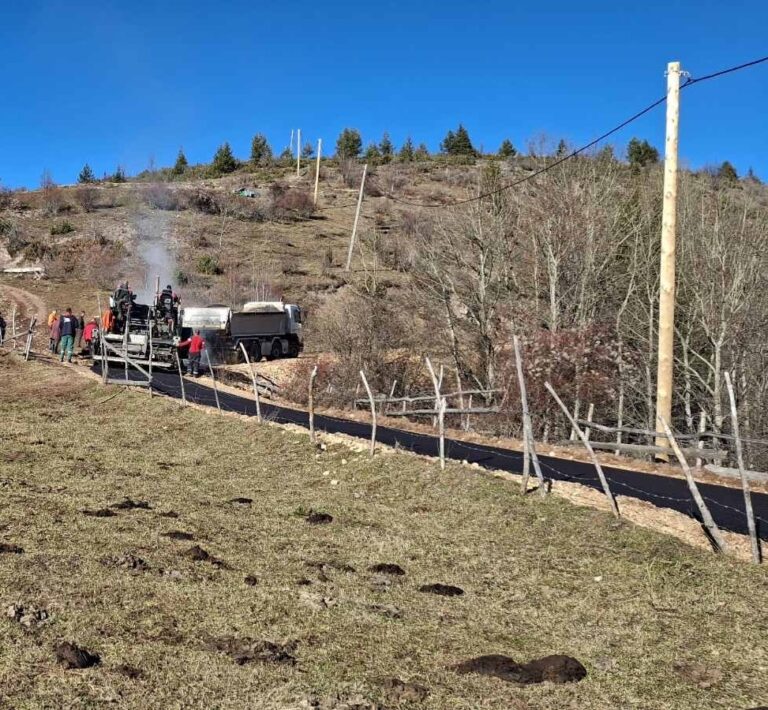 AGOVIĆ: PETNJICA NASTAVLJA MODERNIZACIJU PUTNE MREŽE