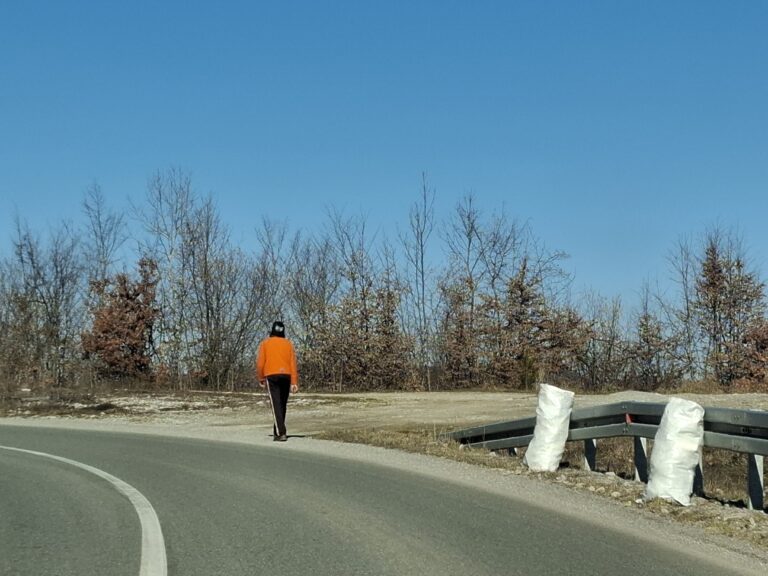 PETNJICA: ANONIMNI EKO AKTIVISTA ZA DVA DANA SAKUPIO PREKO 100 DŽAKOVA SMEĆA