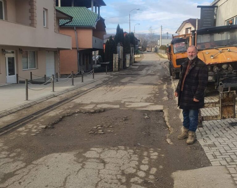 ISAD MURATOVIĆ: Nije istina da branim krpljenje rupa, tražim da se prvo riješi odvod vode kako ne bi ulazila u kuće i lokale