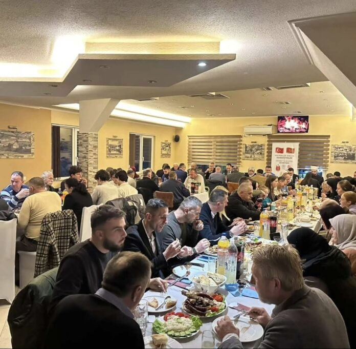 Screenshot_20260225_195042_Facebook Iftar u organiyaciji turske ambasade